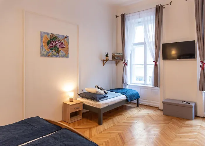 Viol Apartman