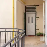Viol Apartament *